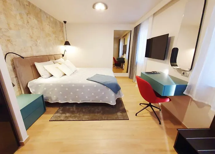 New Ana Design Center Apartment *